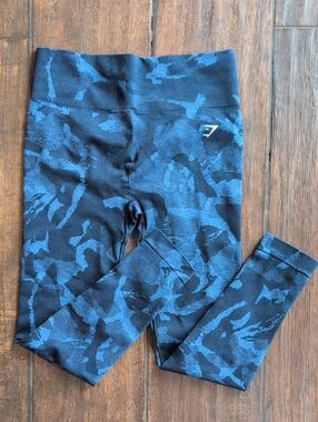 Gymshark Navy Adapt Camo Seamless High Waist Leggings - Women's Large